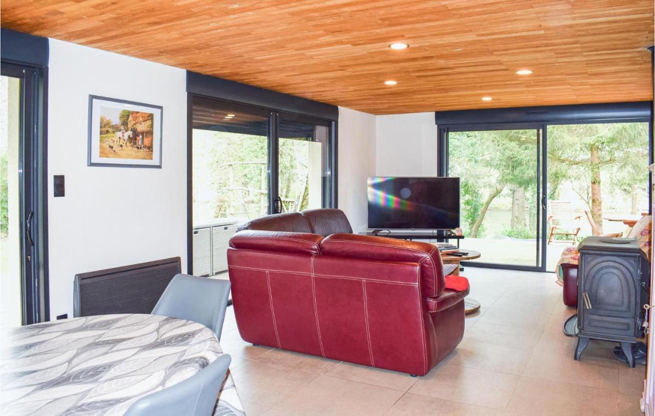 Beautiful Home In Pradines With Kitchen Kültér fotó